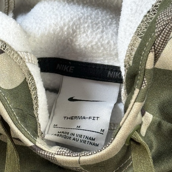 Nike Hoodie Mens Medium Green Camo Therma-Fit Fleece Pullover Drawstring - Picture 3 of 9